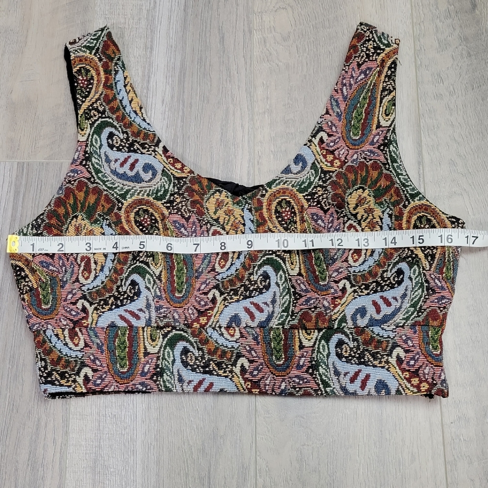 Forever 21 Paisley Crop Top Size Medium - Picture 5 of 7